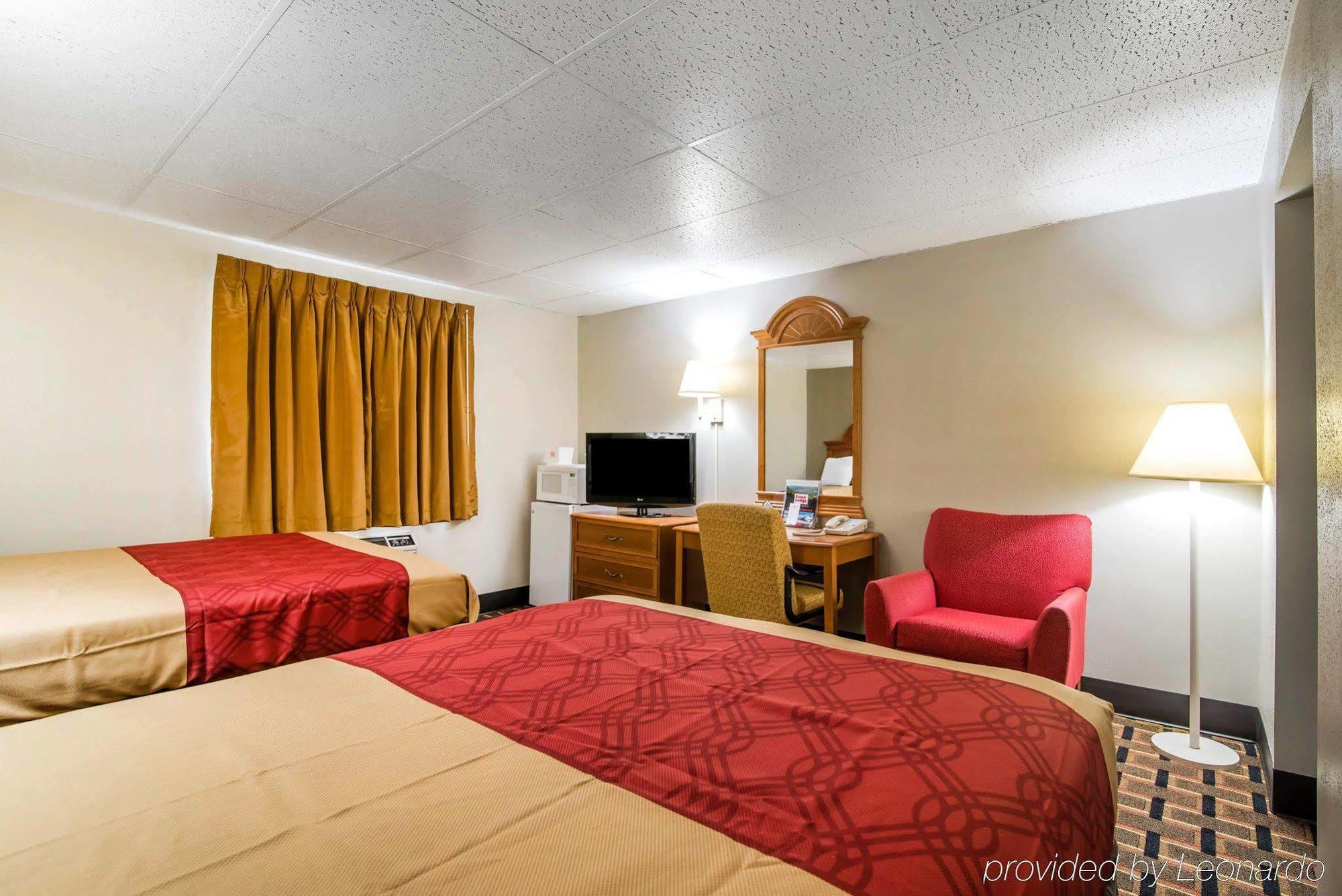 Econo Lodge Ню Палц Екстериор снимка