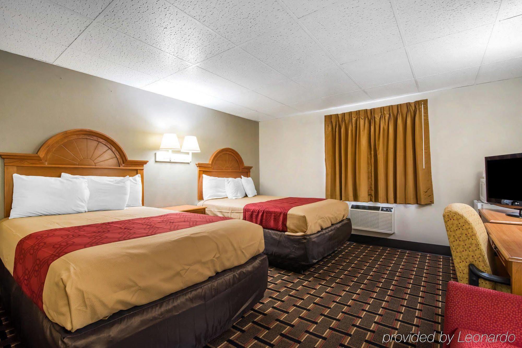 Econo Lodge Ню Палц Екстериор снимка