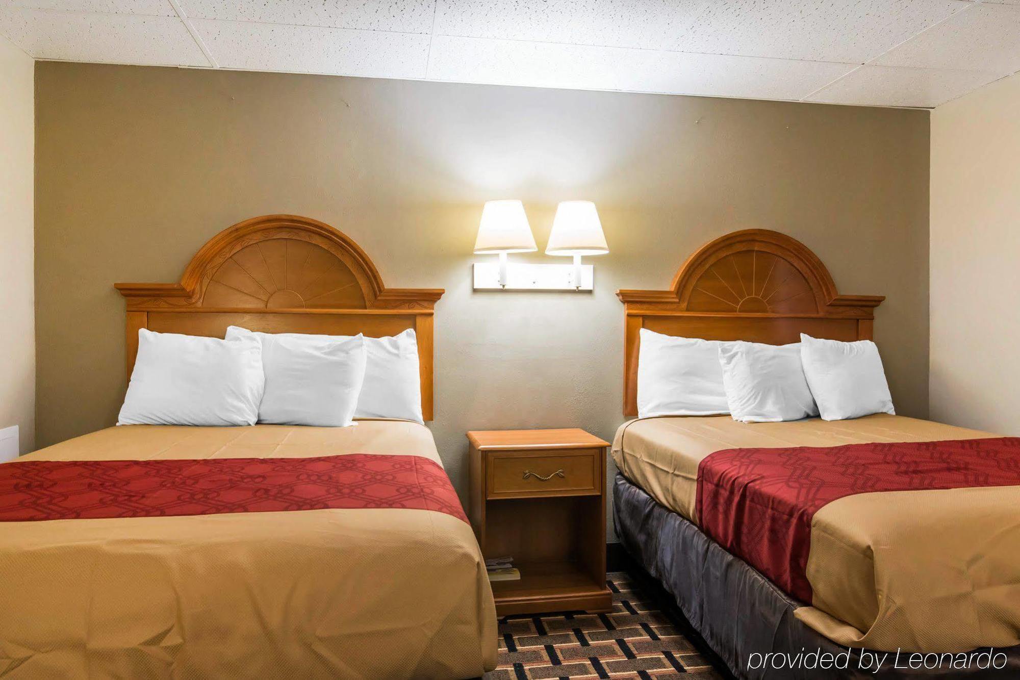 Econo Lodge Ню Палц Екстериор снимка